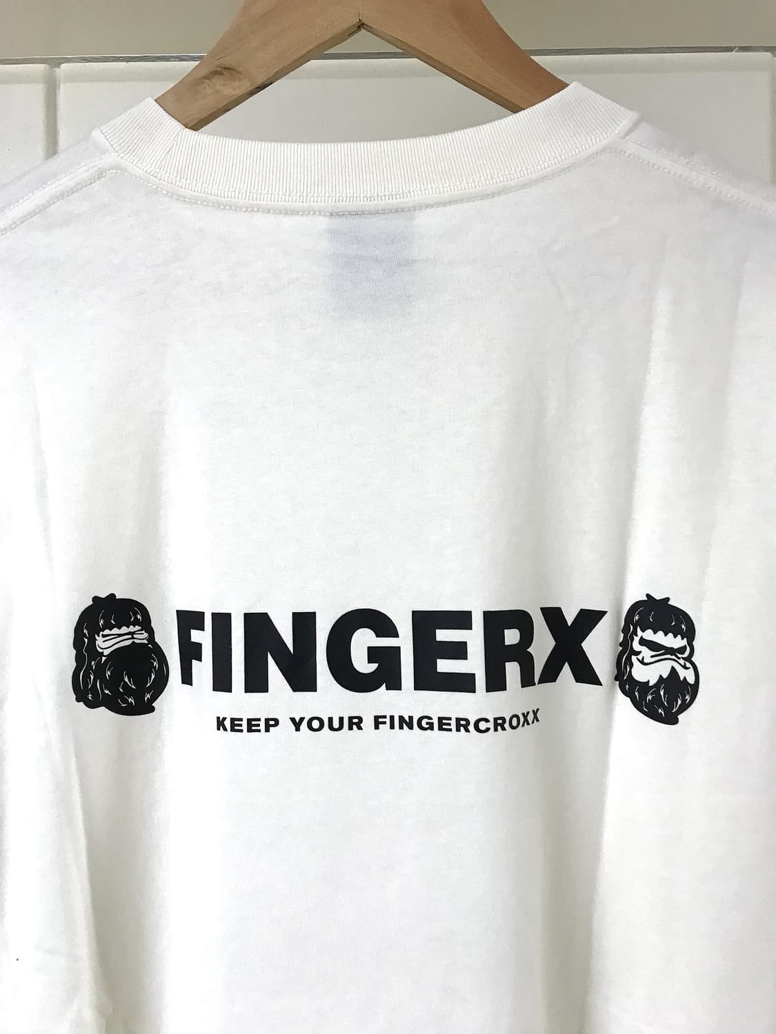 FINGERCROXX 패치자수 백 로고 오버사이즈 반팔  상품이미지6
