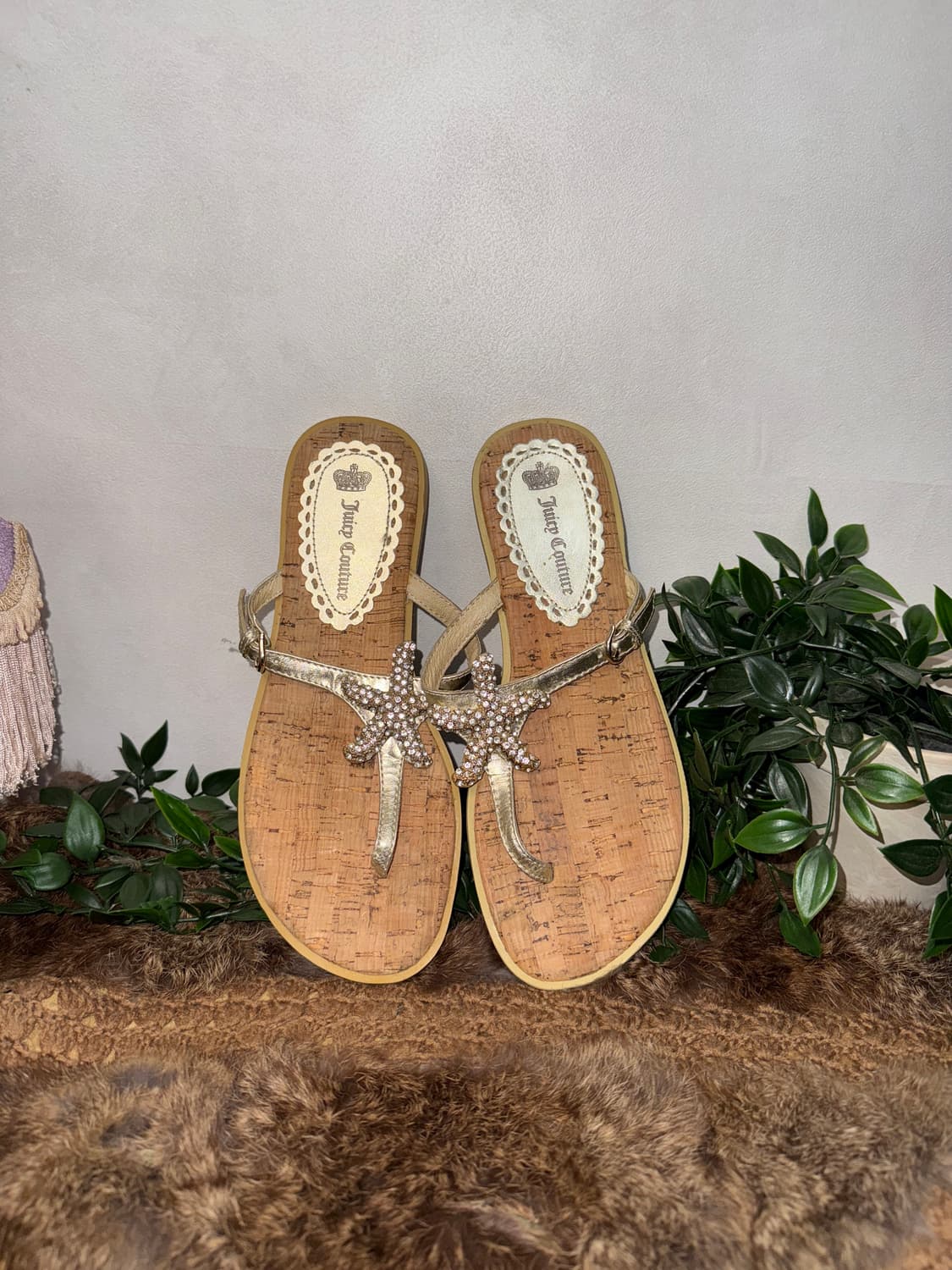 Juicy Couture gold star cubic flip flops 상품이미지1