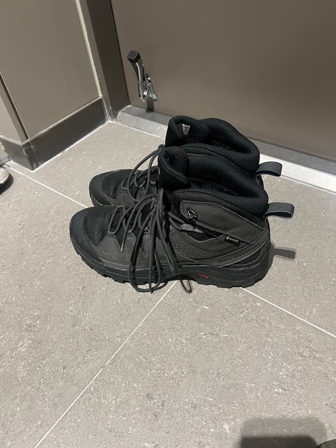 살로몬 퀘스트 로브 하이 상품이미지1