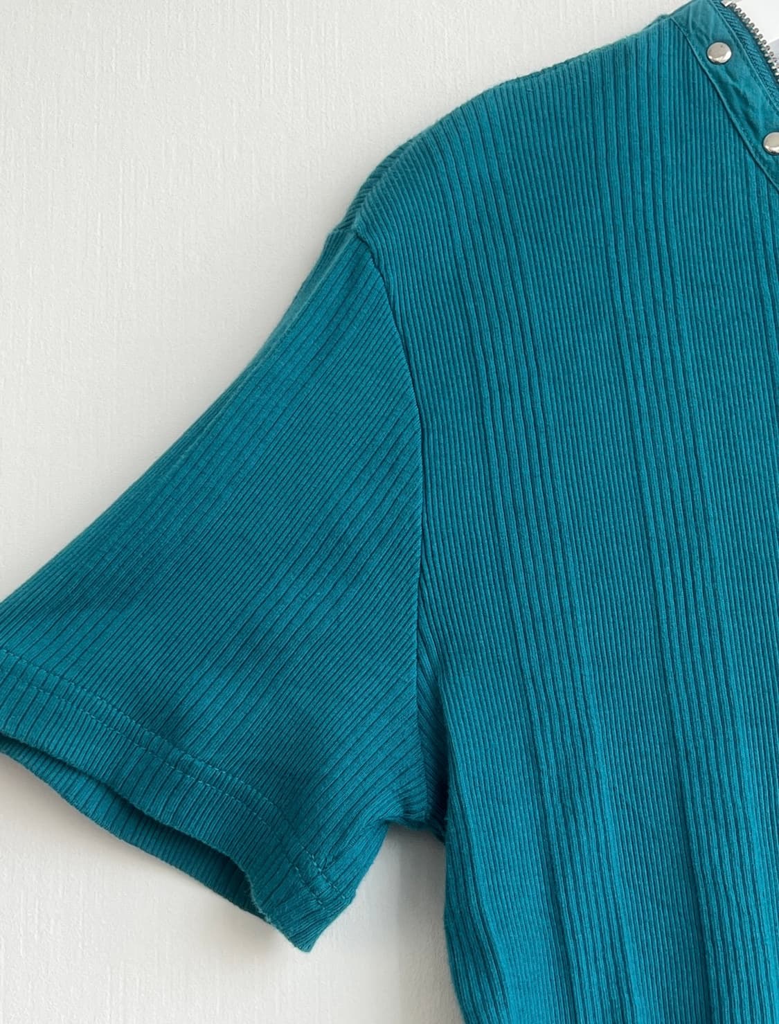 DENIMAX Y2K 스터드 집업 골지 티셔츠 상품이미지3