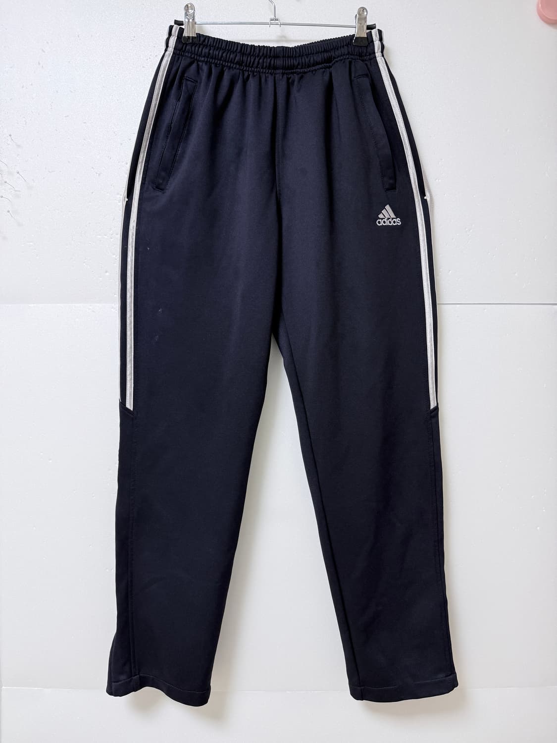 아디다스(adidas) 삼선 트랙팬츠 네이비 밑단지퍼 데일리 상품이미지1