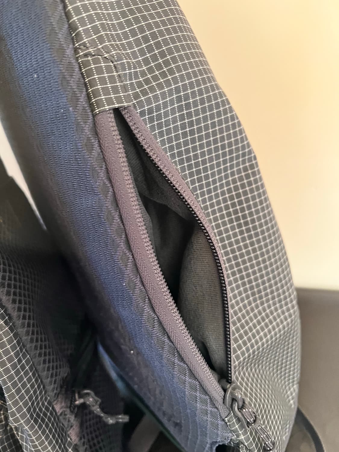 파타고니아 베스트 프론트 슬링백 8리터 상품이미지5