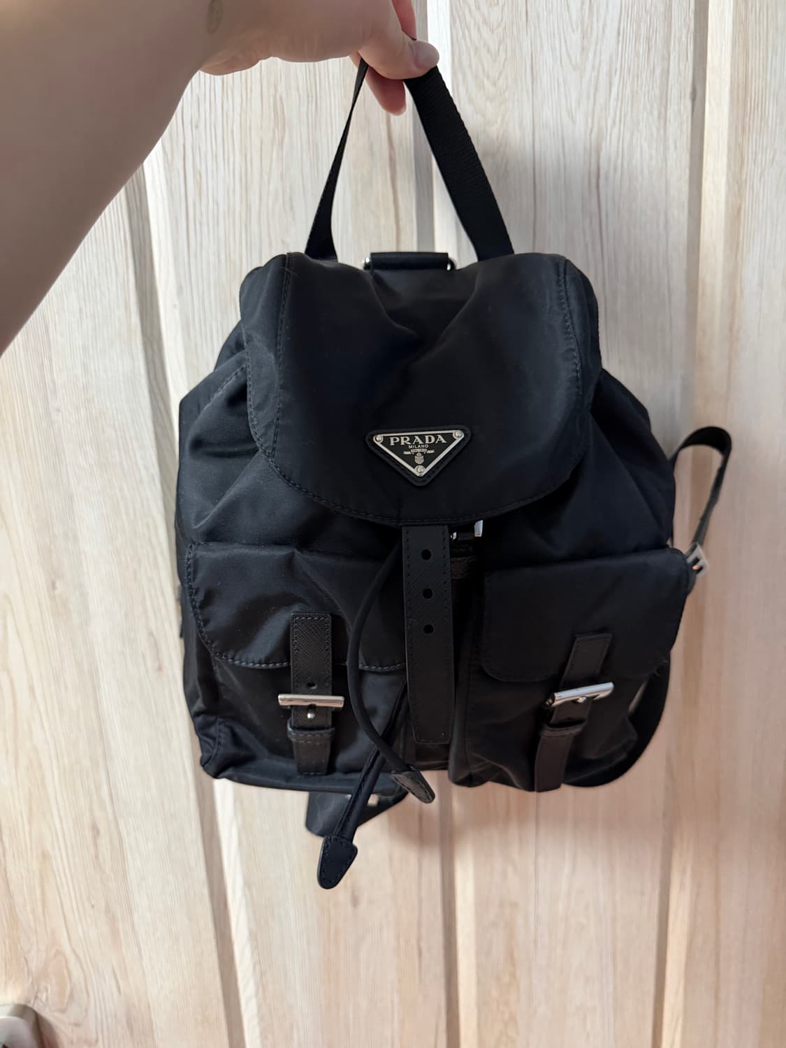 프라다백팩 팔아요 상품이미지2