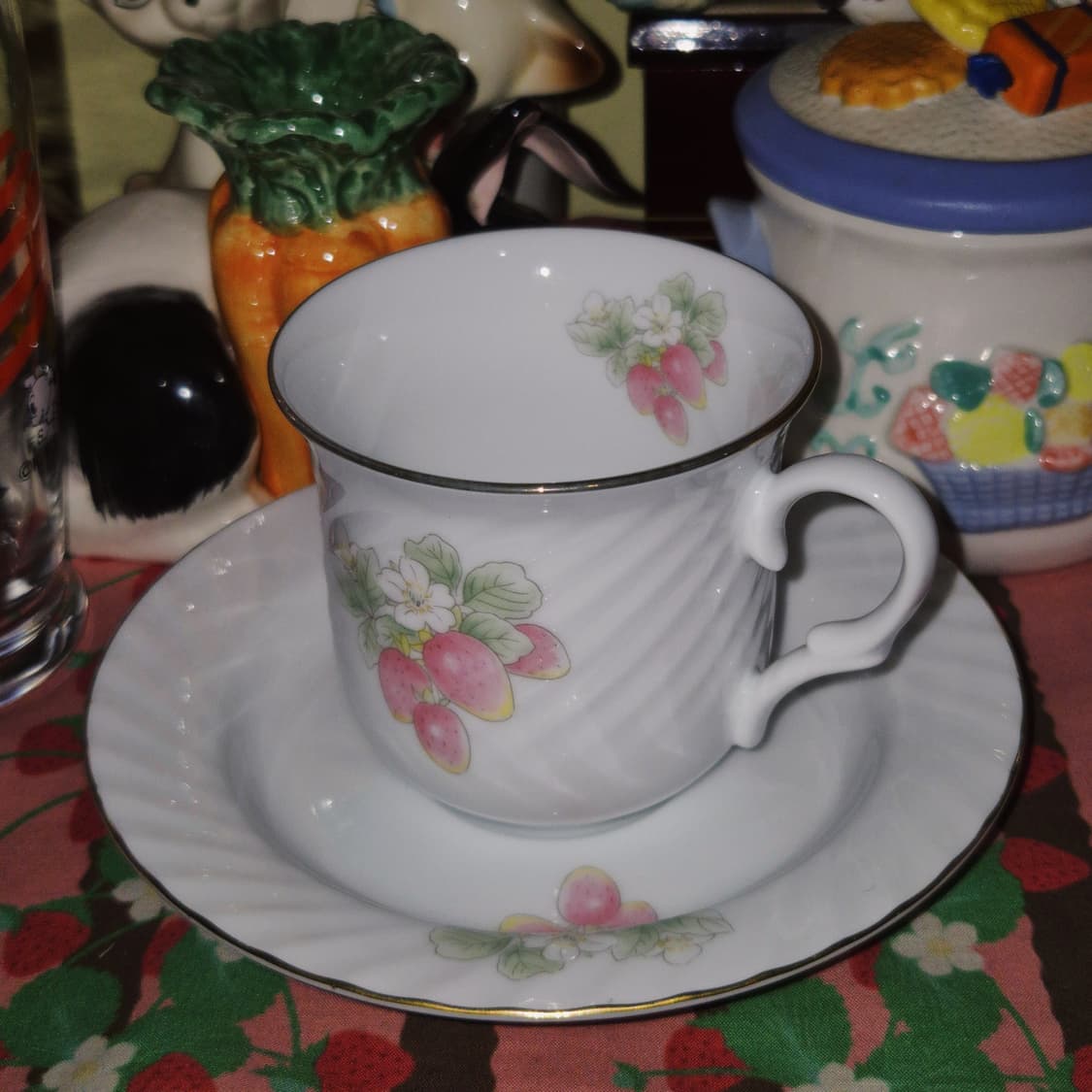 80s 호야 딸기 스윌 본차이나 찻잔 1세트 상품이미지9