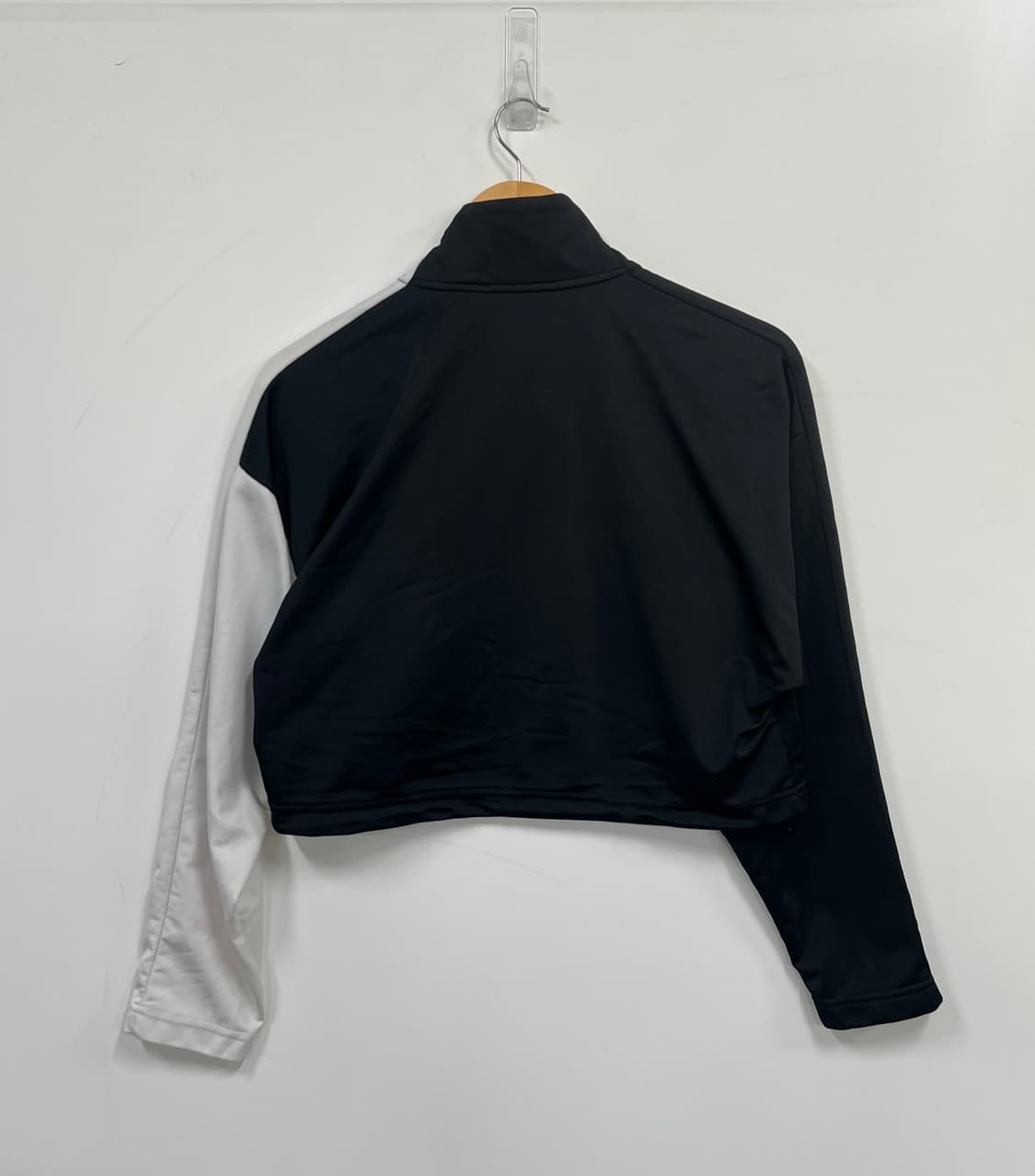 아디다스 아디브레이크 크롭 트랙탑 져지 상품이미지8