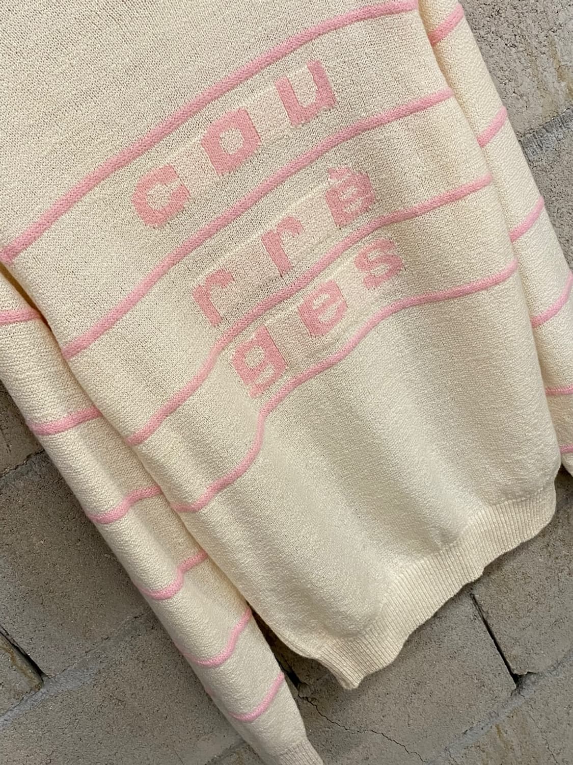 90s 꾸레쥬 레터링 스웨터 상품이미지3