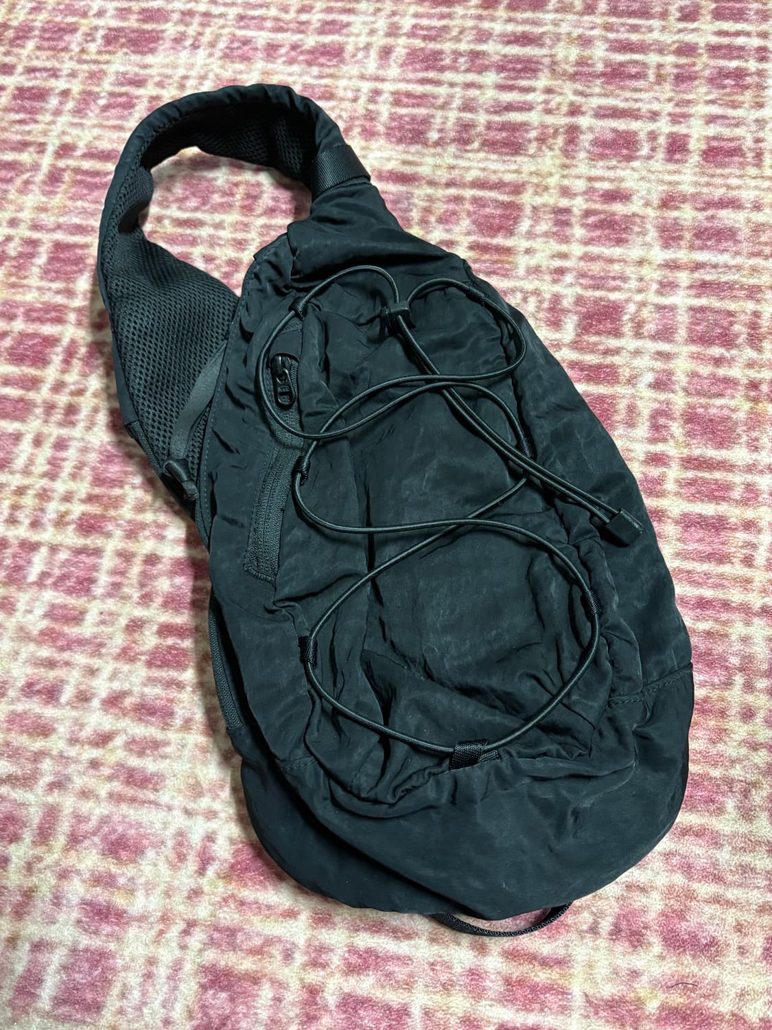 CP컴퍼니 슬링백 상품이미지2