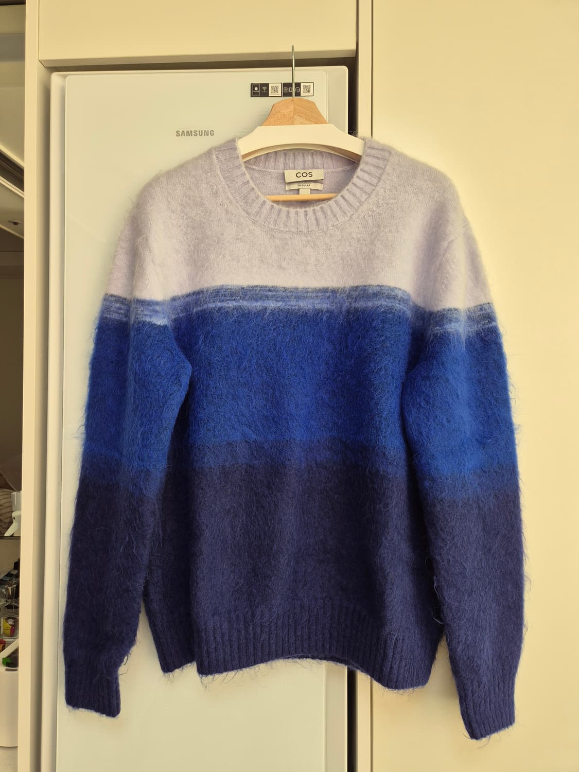 COS 코스 남자 레귤러핏 컬러블럭 니트 블루 XL 상품이미지3