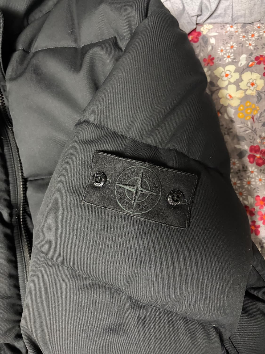 스톤아일랜드 고스트패딩 다운 자켓 블랙 상품이미지3