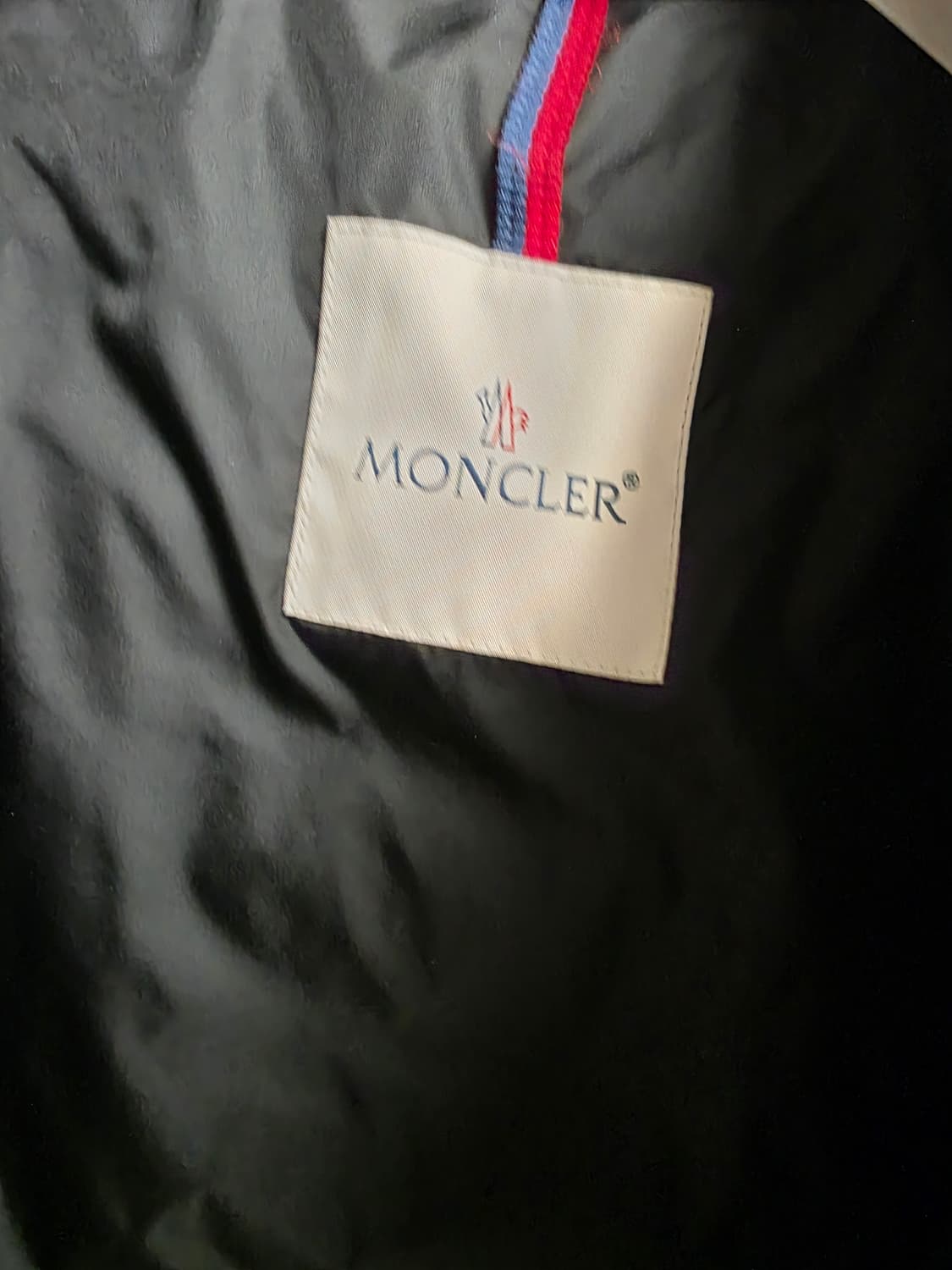 몽클레어 아미오트 6 사이즈 블랙 상품이미지3