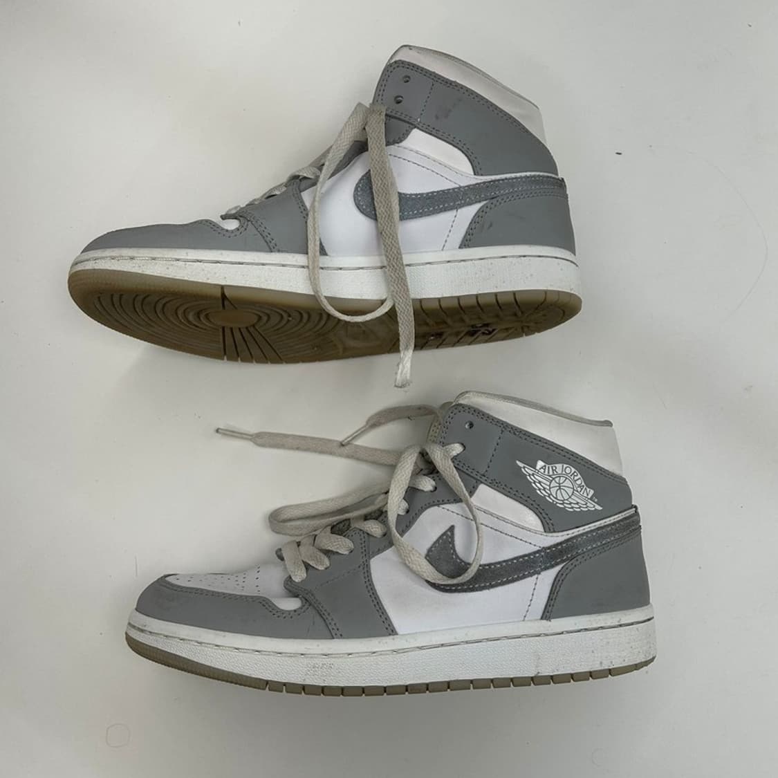 나이키 에어조던 1 미드 울프 그레이 스니커즈 250 상품이미지2