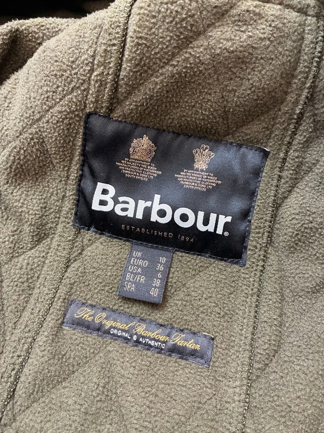 바버 23FW 비드넬 폴라 퀼트 재킷 PN6284 상품이미지9