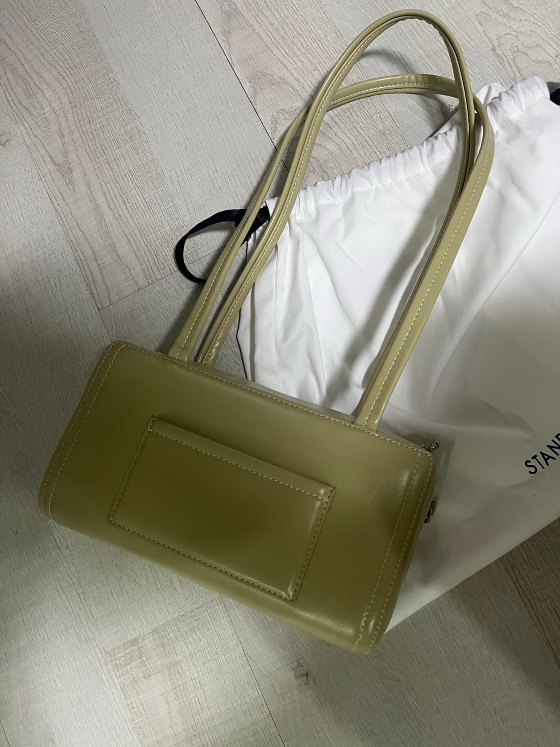 스탠드 오일 포스트백 샌드컬러 새상품 상품이미지3