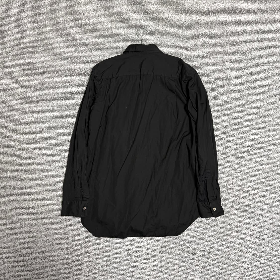 꼼데가르송 블랙 레드 와펜 긴팔셔츠 S  AZ-B002 상품이미지2