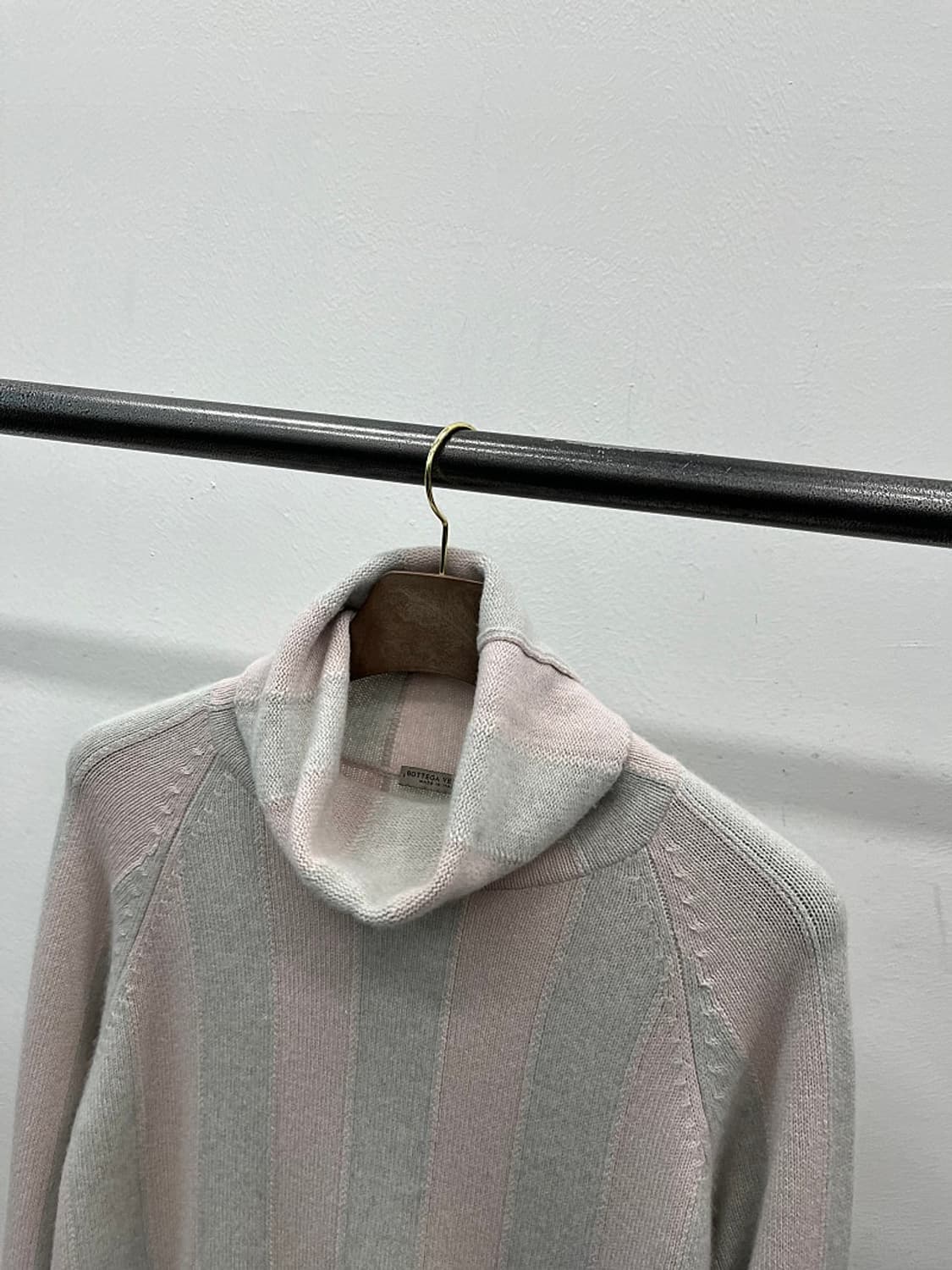 여) 보테가베네타 베이비핑크 캐시미어100% 니트 상품이미지3