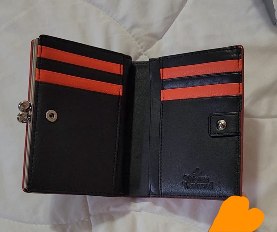 비비안웨스트우드 TREES SAVE LIVES 지갑 상품이미지8