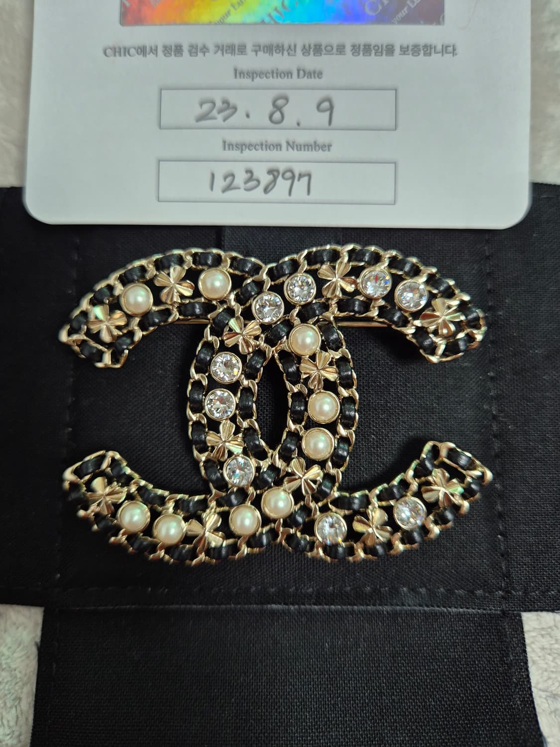 샤넬 CC로고 브로치 상품이미지2