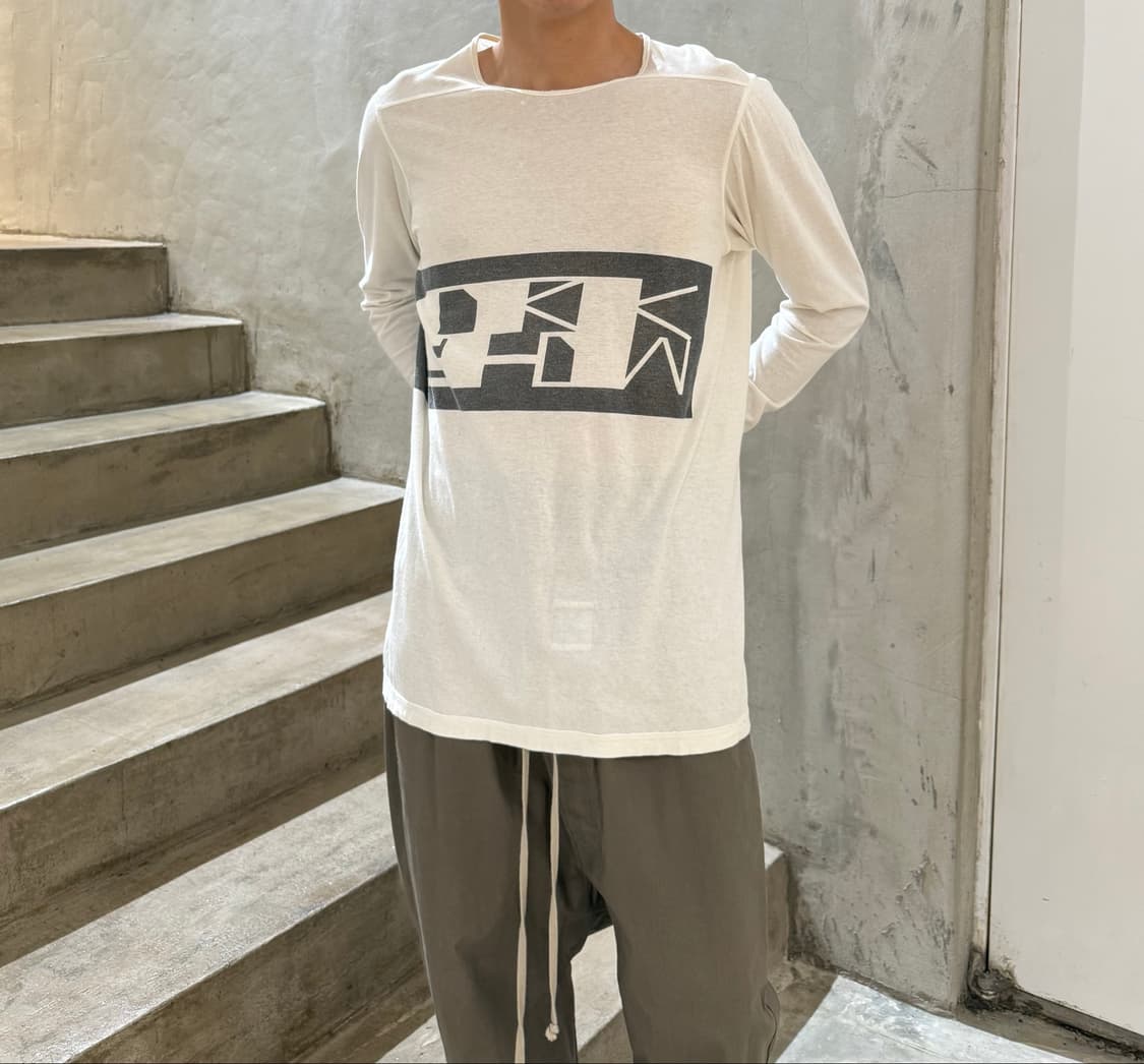 릭 오웬스 다크쉐도우 기하학 그래픽 롱 슬리브 상품이미지1