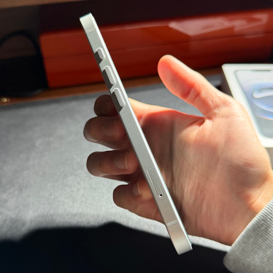 아이폰16e 512GB 자급제 풀박스 무음카메라 상품이미지7