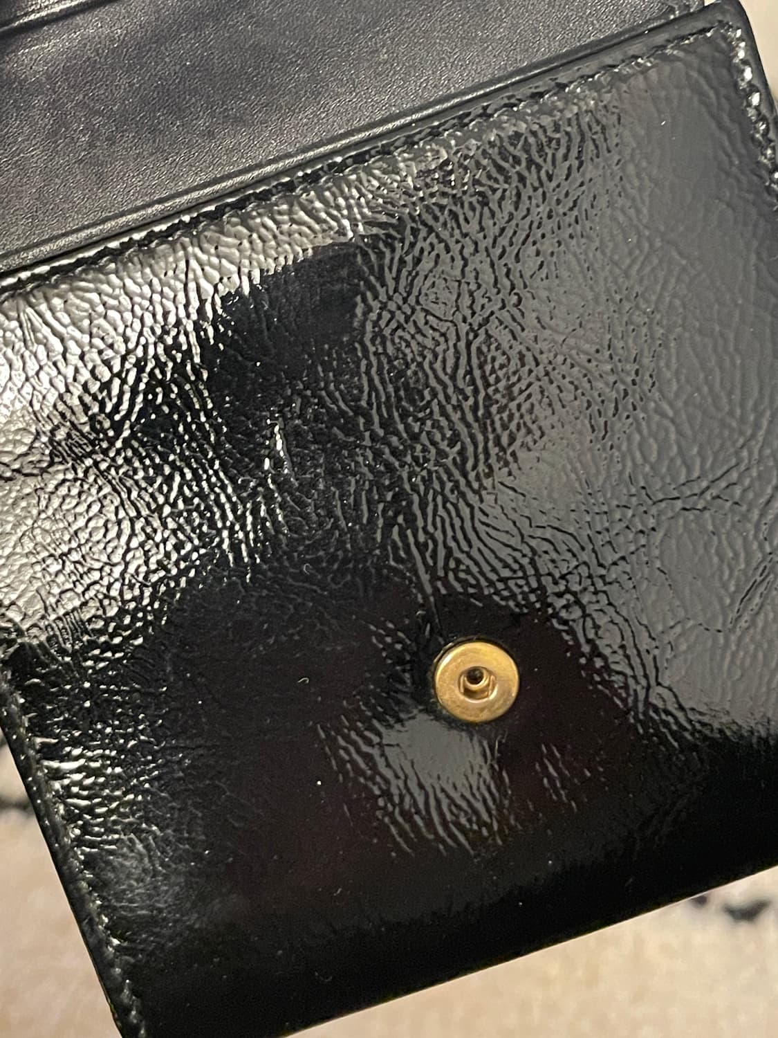 YSL 입생로랑 블랙 유광 반지갑 상품이미지5