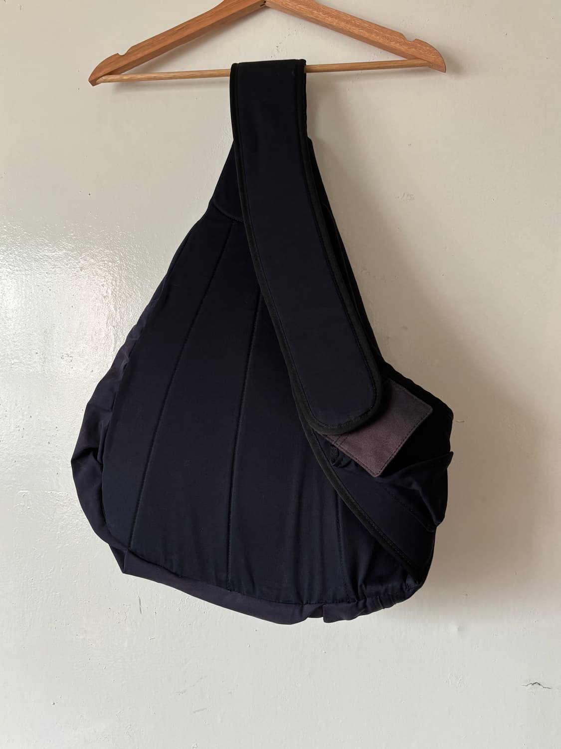 지용킴 선블리치 슬링백 Jiyongkim sling bag 상품이미지2