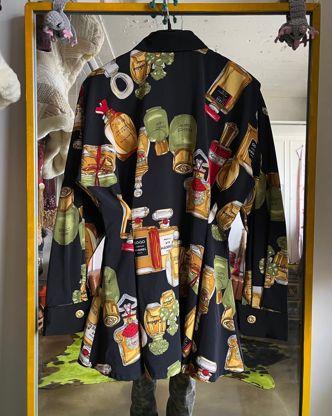 Japanese Antique Perfume Graphic shirt 상품이미지10