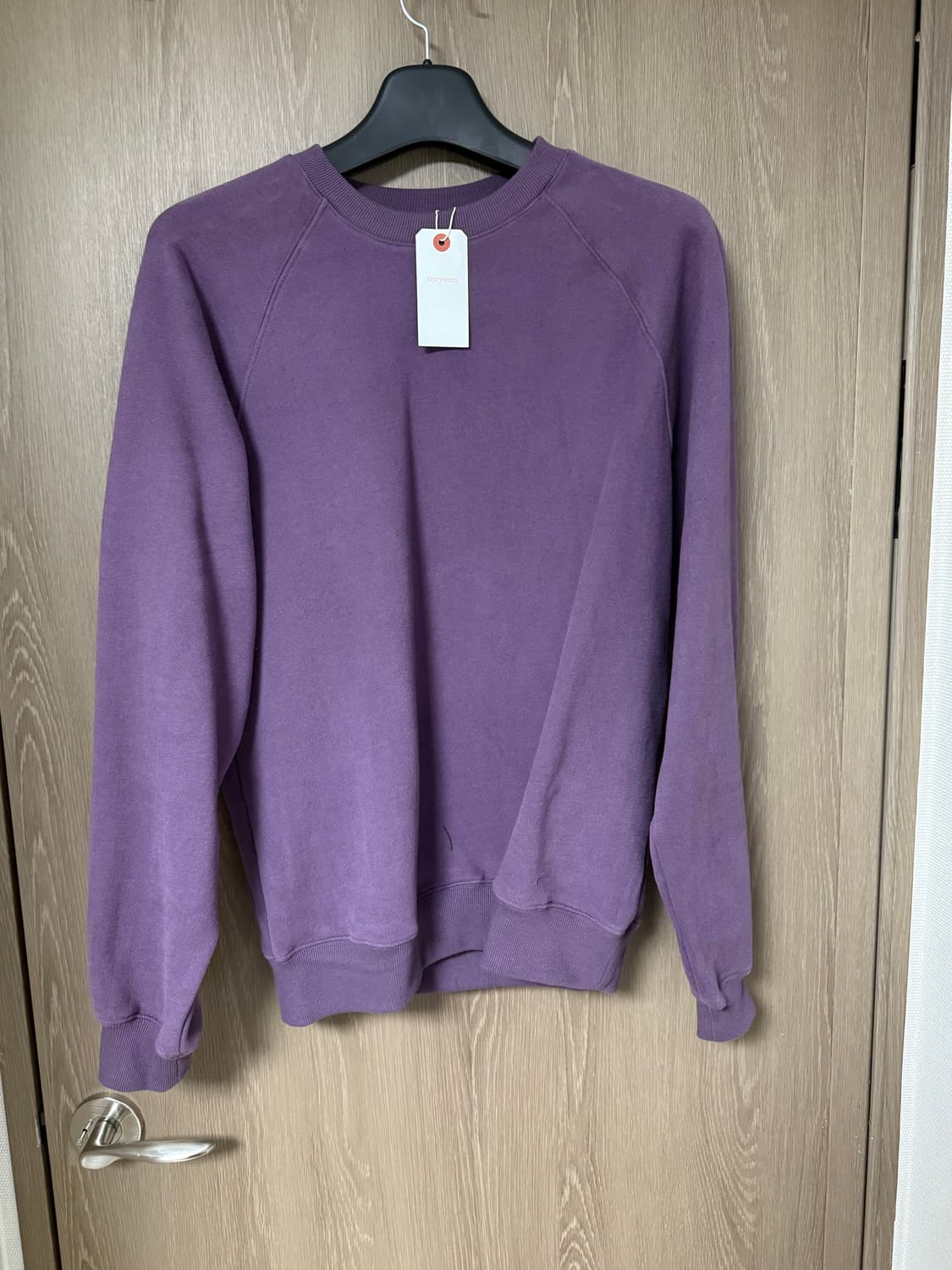 (택있는 새상품) 에브리원 맨투맨 퍼플 2사이즈(100) 상품이미지1