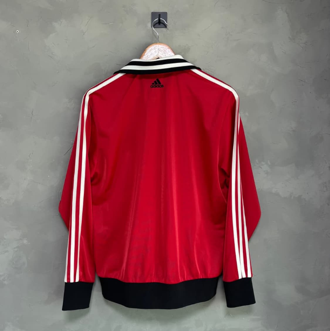 아디다스 레드 스트라이프 져지 트랙탑 상품이미지2