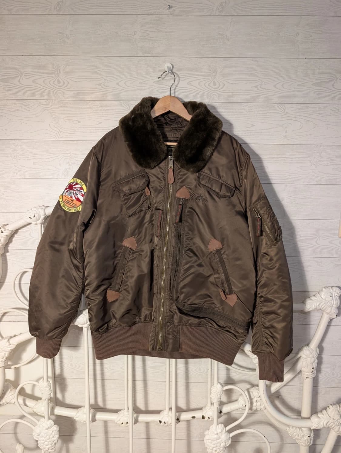  알파 인더스트리 플라이어스 재킷 봄버 브라운 상품이미지1