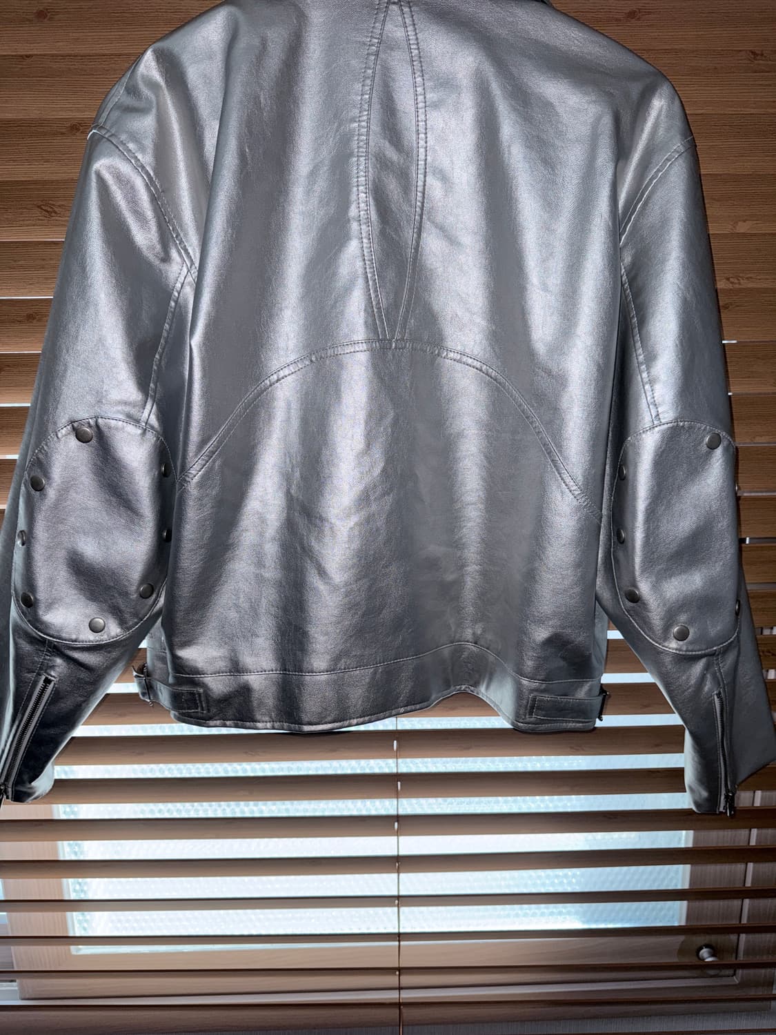 마뗑킴 실버 자켓 상품이미지5