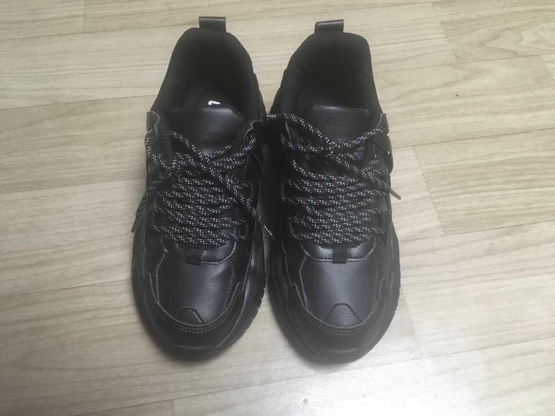 어글리즈 씨드 트리플블랙 어글리슈즈 스니커즈 상품이미지1