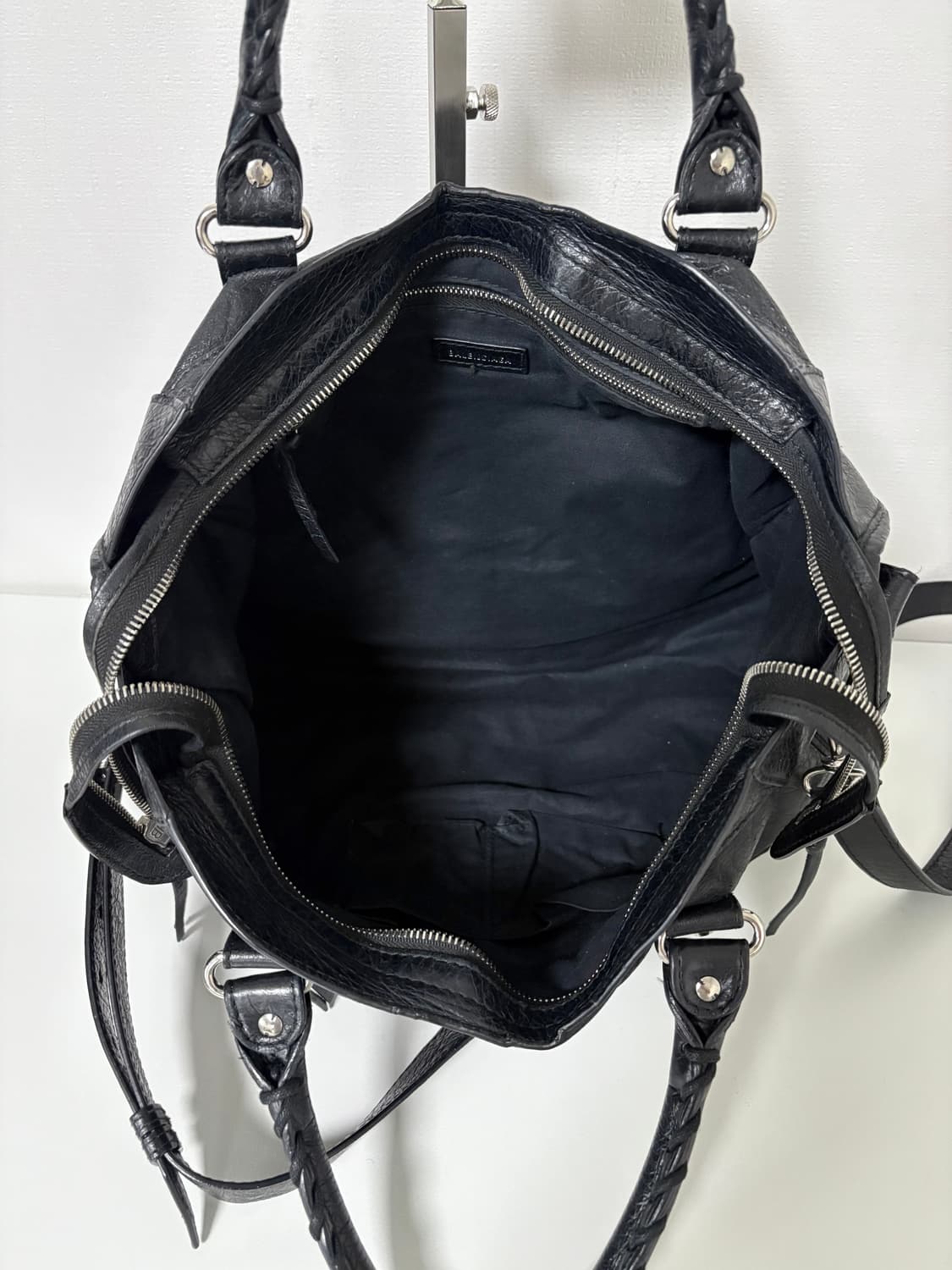 발렌시아가 시티 모터백 블랙 (크로스) 상품이미지10