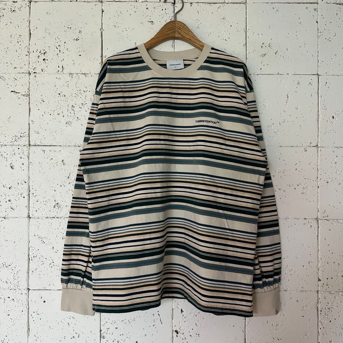 L 디스이즈네버댓 롱슬리브 상품이미지1