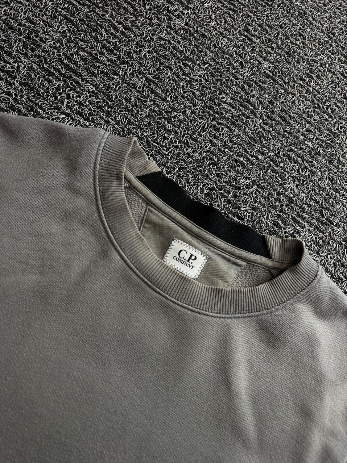 CP 컴퍼니 렌즈 와펜 코튼 스웻 셔츠 3447 상품이미지5