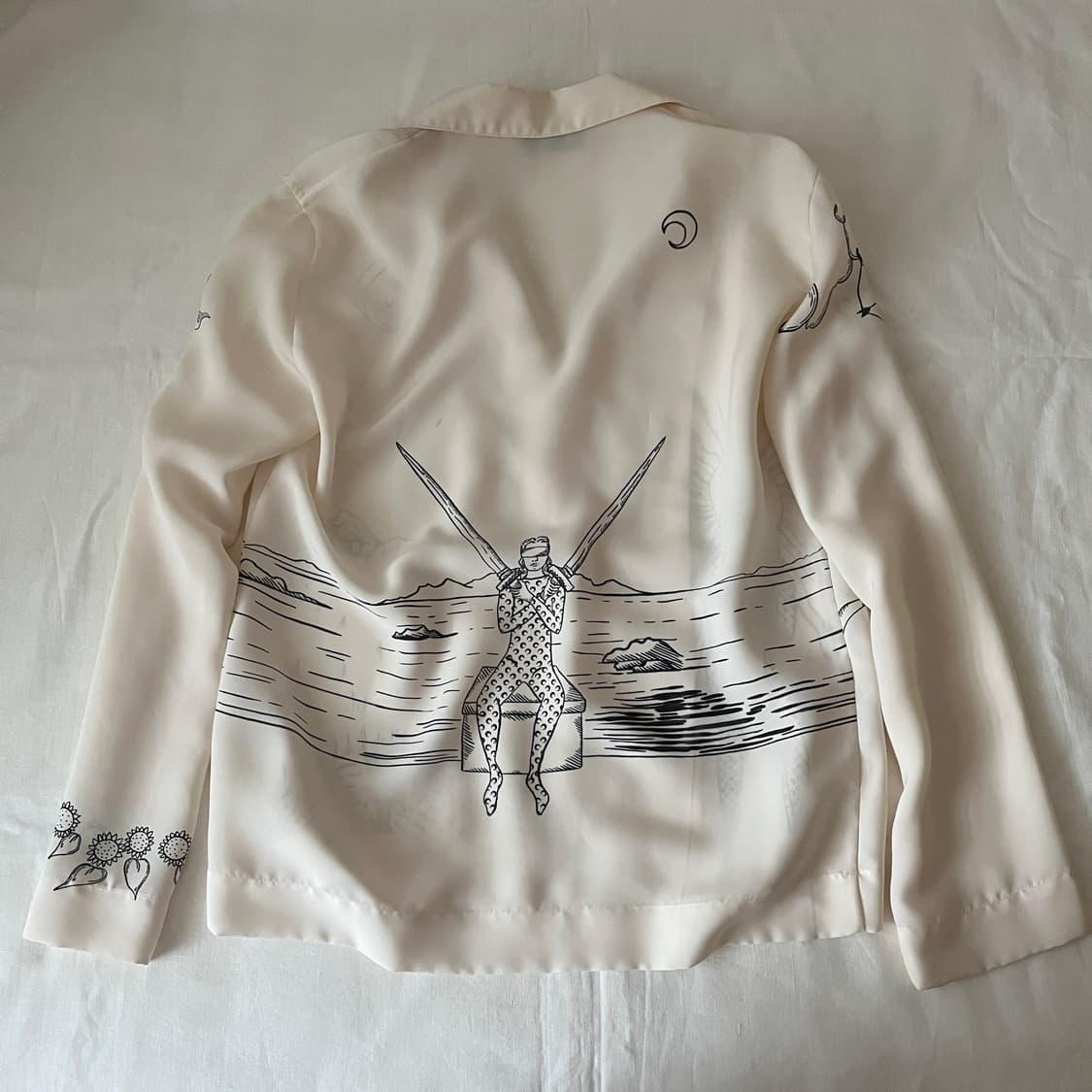 마린세르 cream tarot printed shirt 상품이미지5