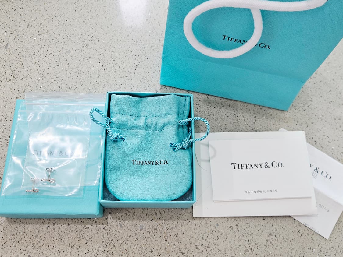 티파니앤코 인피니티 실버 귀걸이 [정품/영수증포함풀박스] 상품이미지6