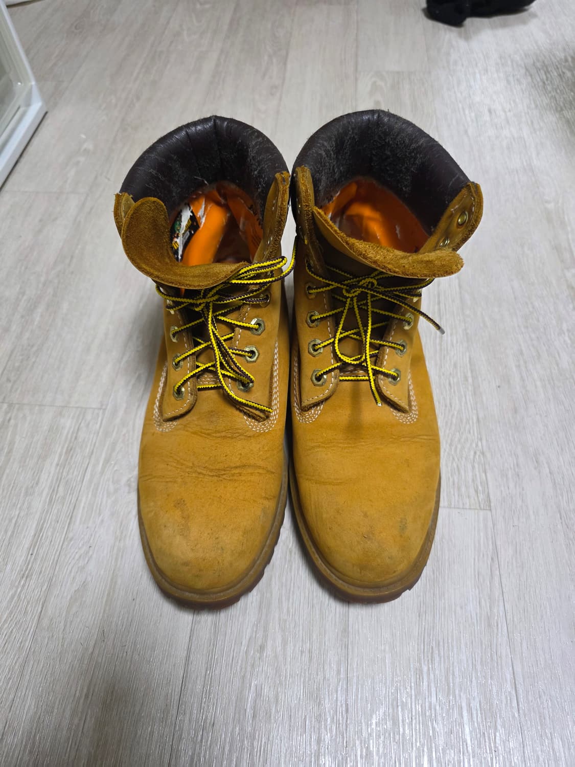 팀버랜드 6인치 프리미엄 부츠 265(많이낡음) 상품이미지2