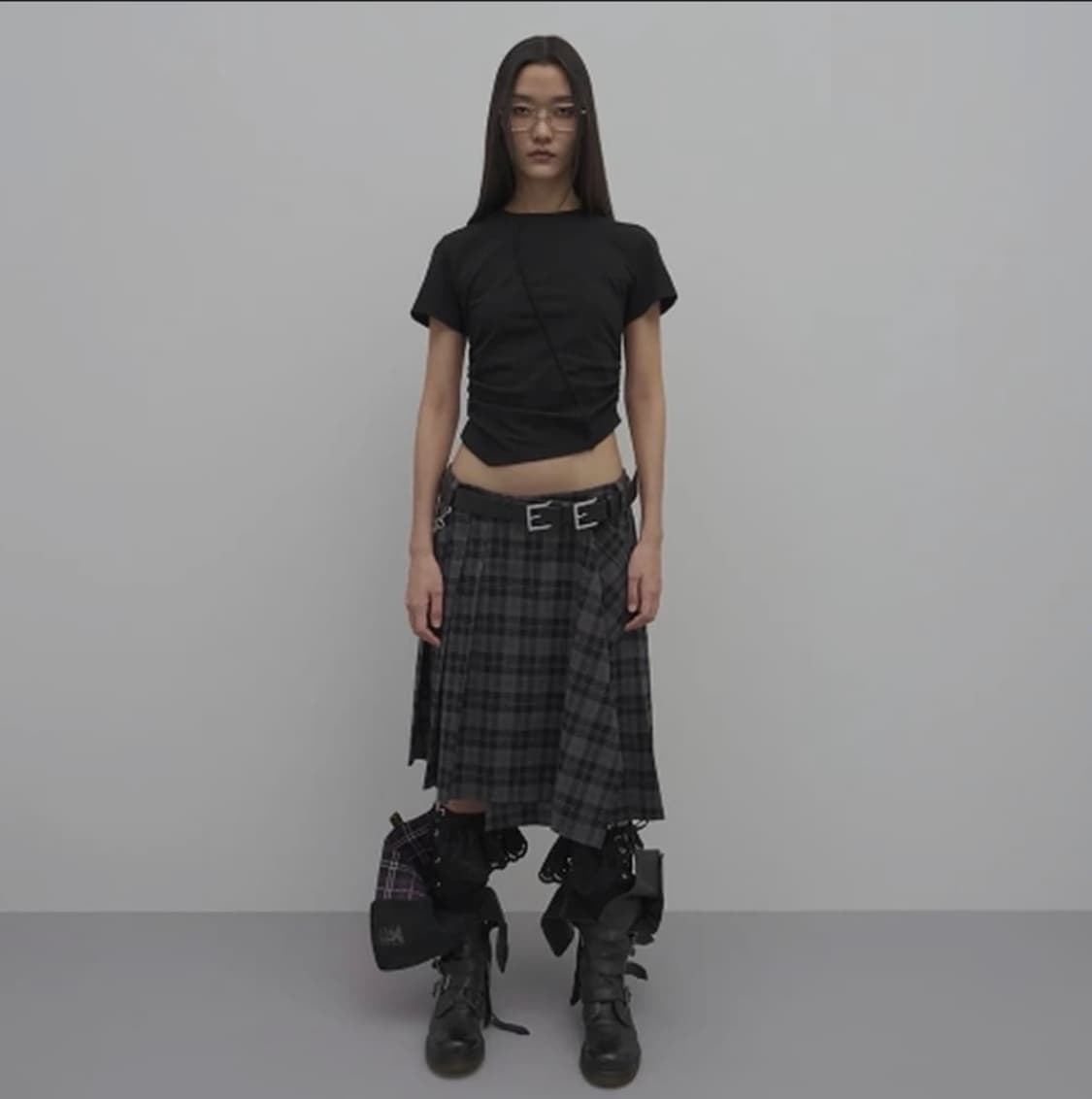 lcdc tm 엘디씨 티엠 플리츠 체크 미디 스커트 상품이미지1