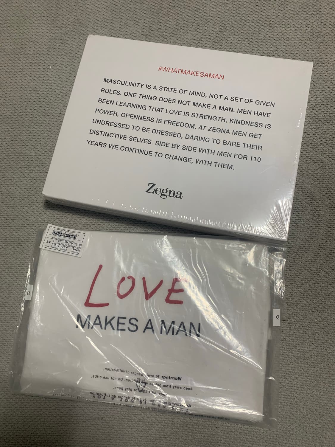 제냐 love makes a man 티셔츠 상품이미지2