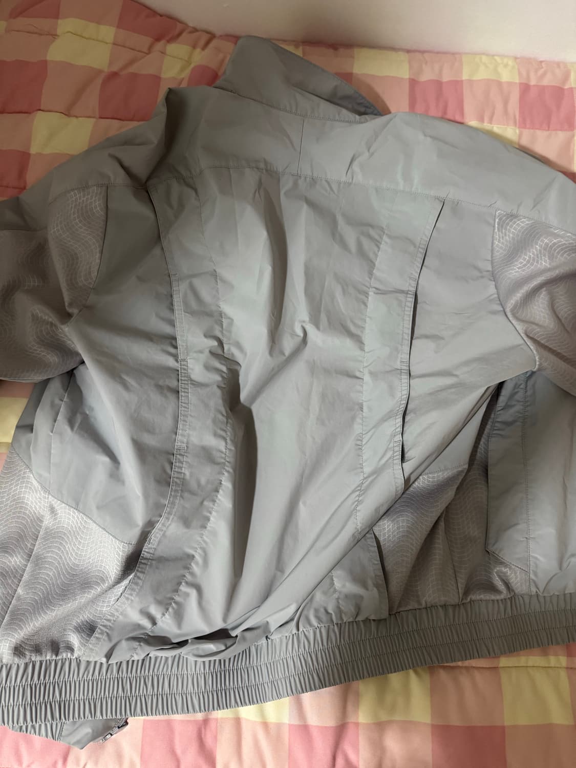 산산기어 25ss 그레이 윈드브레이커 상품이미지2