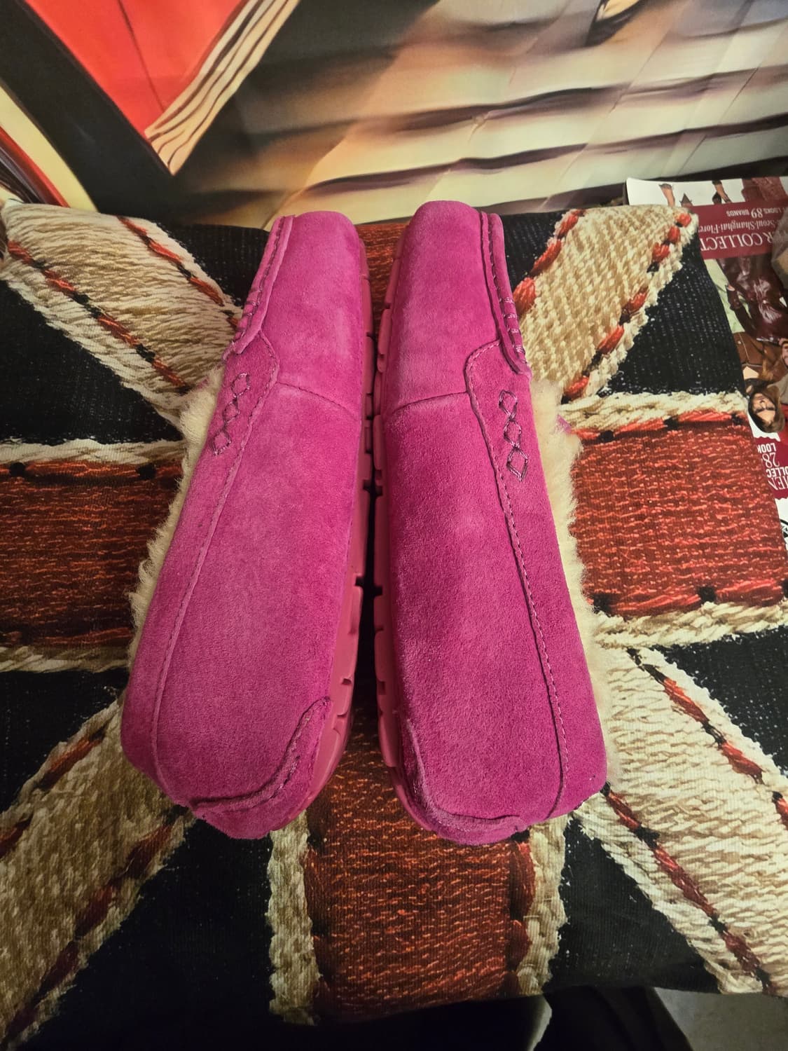 핑크 스웨이드 퍼 트리밍이 특징인 어그(UGG)  상품이미지4