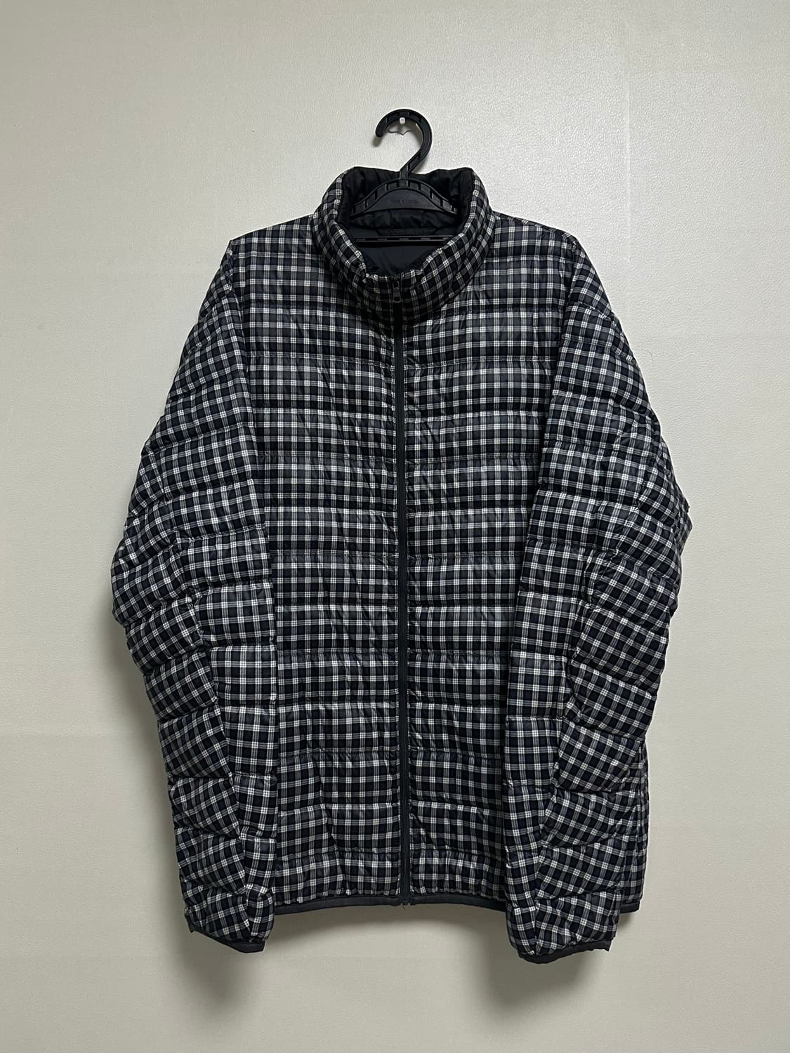 Uniqlo 체크패턴 경량패딩 상품이미지1