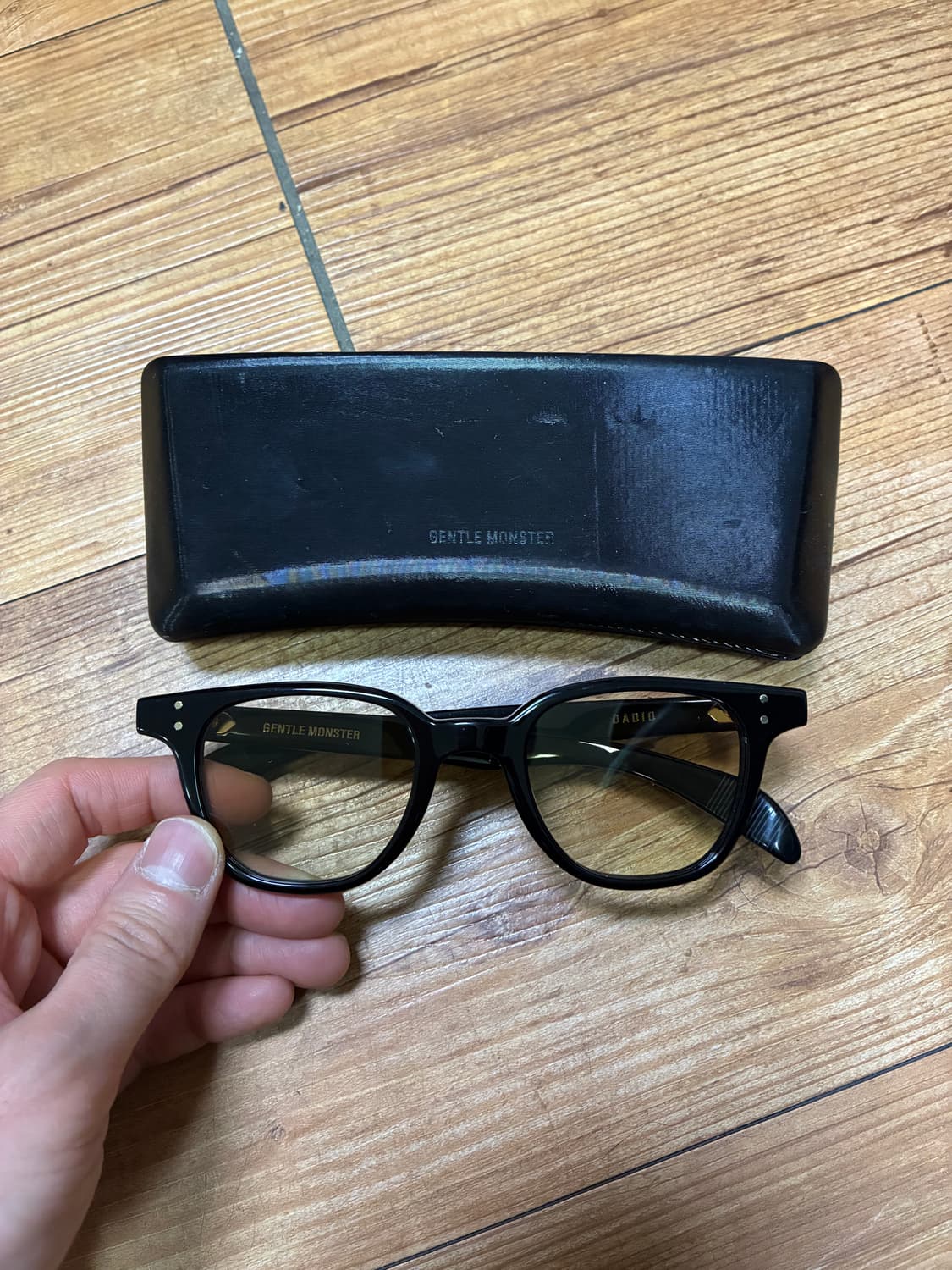 젠틀몬스터 다디오 01 블랙 안경 뿔테 상품이미지3