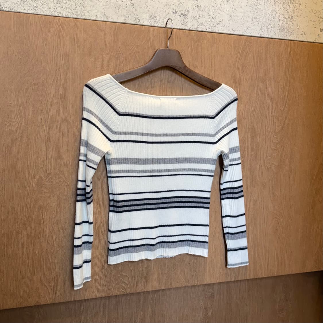 빈티지 보트넥 골지 니트 스트라이프 패턴 디테일 슬림핏 아이보리 상품이미지6