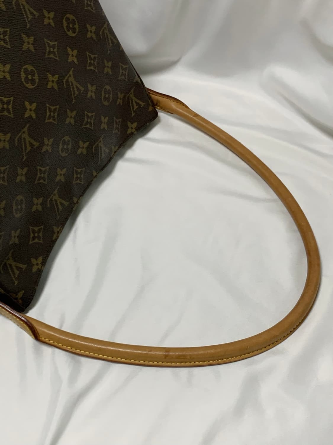 루이비통 루핑백 gm 상품이미지4