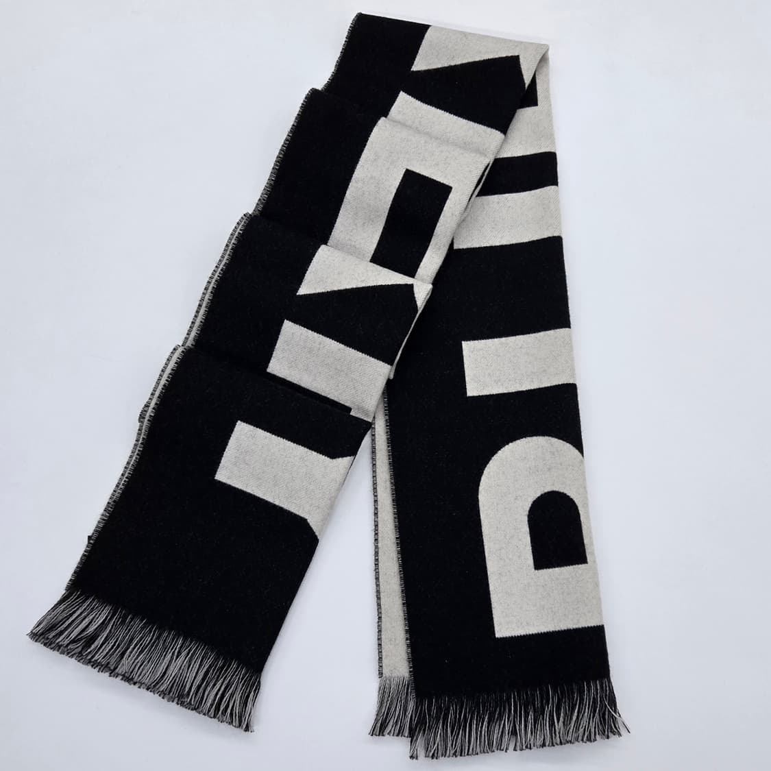 버버리 로고 머플러 목도리 상품이미지1