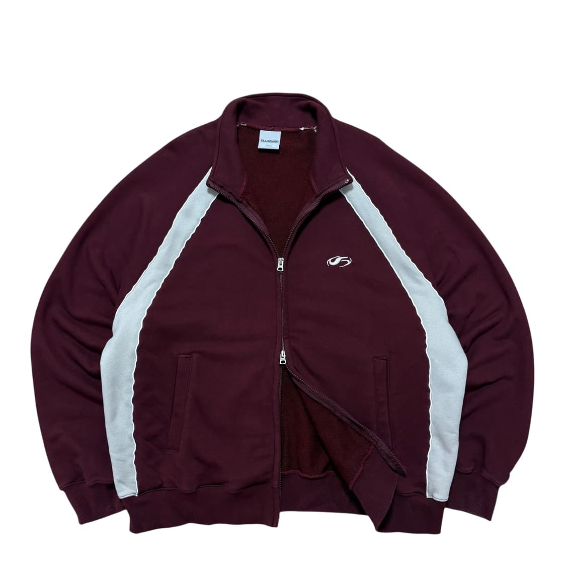 필루미네이트 스웻집업 상품이미지1