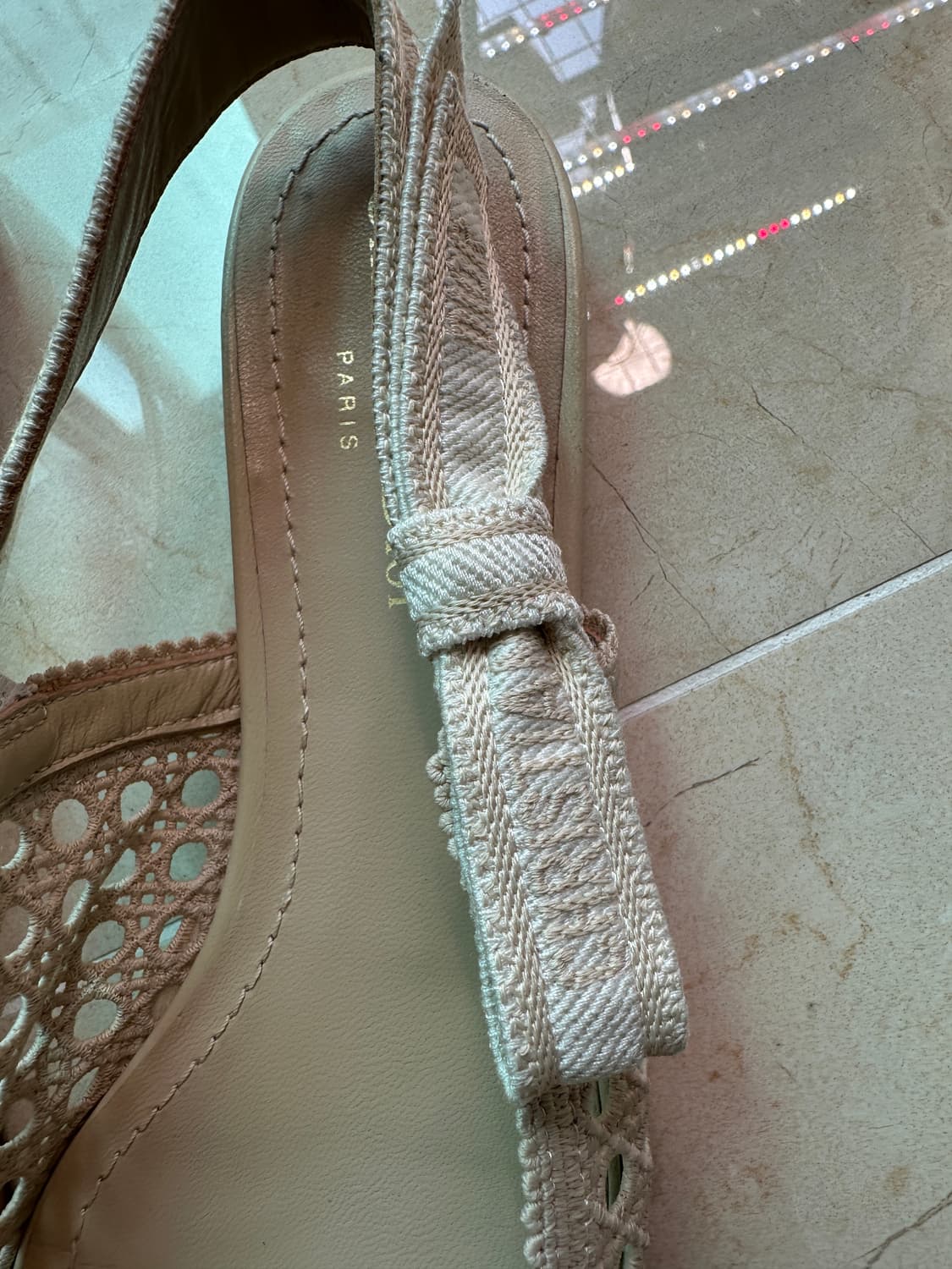 (재당근)카바스 16 인치 숄Moi 모이 슬링백 베이지 (245-250) 상품이미지4