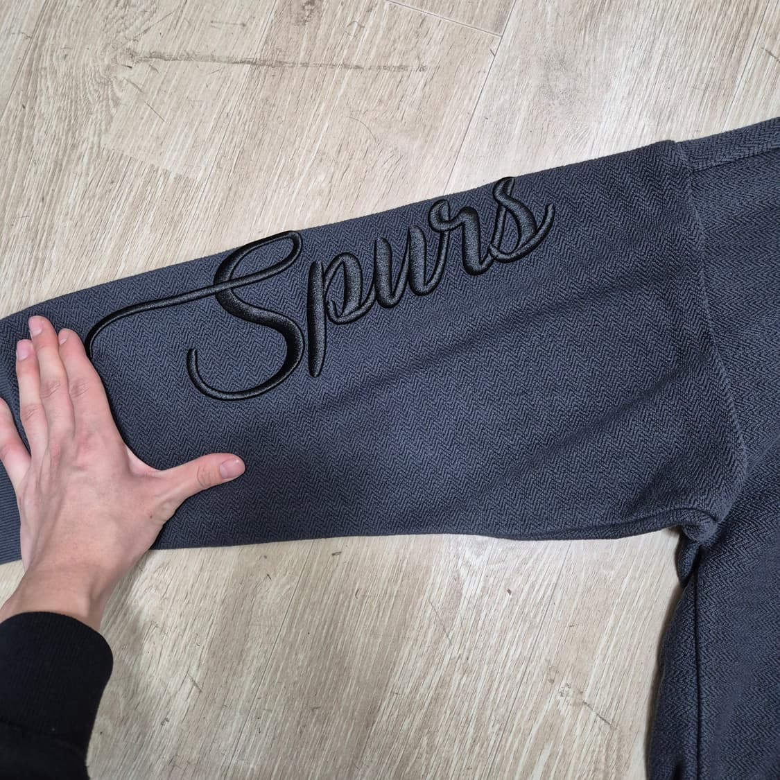 NBA 샌안토니오 스퍼스 빅로고 맨투맨 상품이미지4