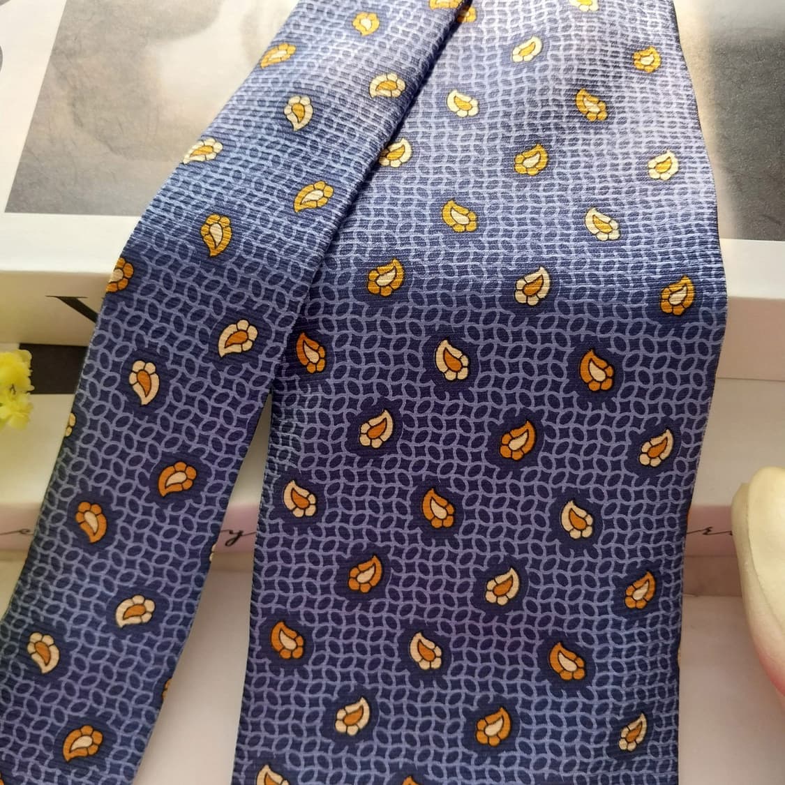 자크 에스티에 실크 블루 리프 패턴 넥타이 9.6cm 새제품 K1335
 상품이미지3